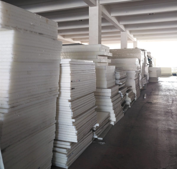 frpp板各種物料生產成品硬度不同